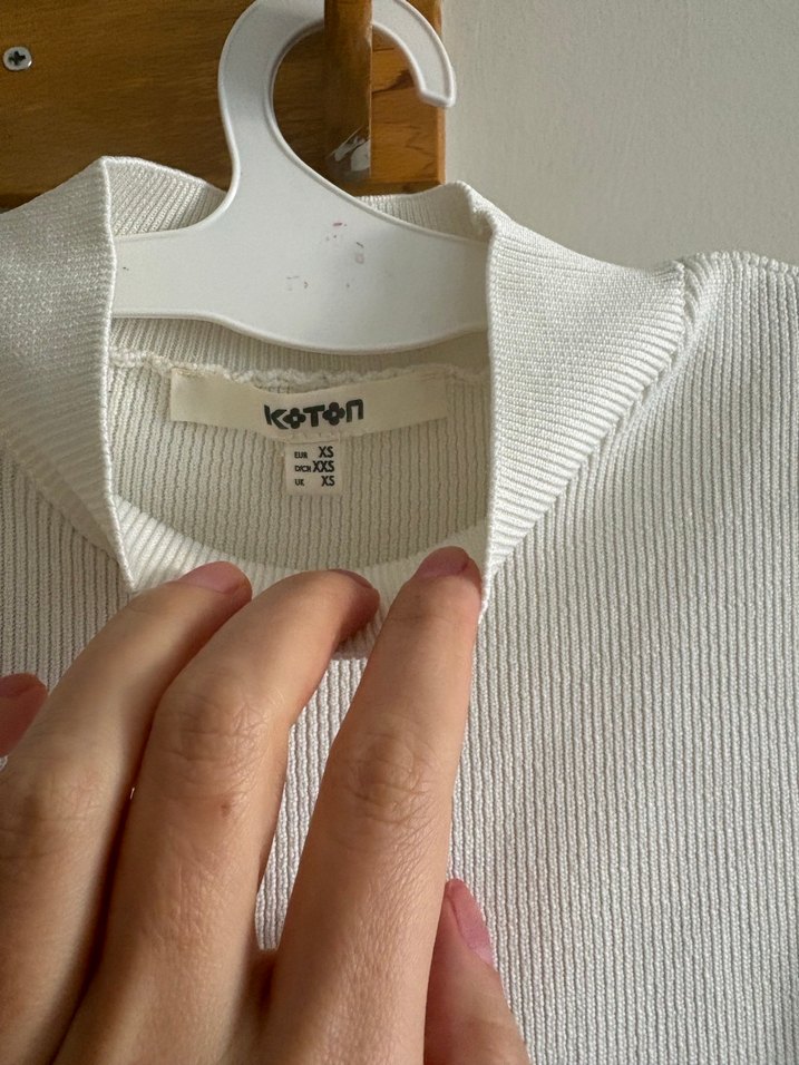 Beyaz triko - Görsel 3