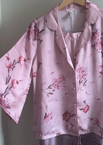 Uzun Pudra Pembe çiçek desenli pijama takımı - Görsel 3