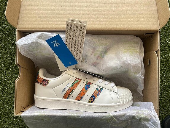 Adidas Superstar Spor Ayakkabısı