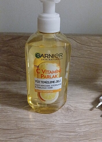 GARNIER YUZ TEMIZLEME JELI