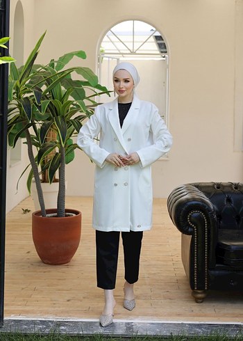 Düğmeli Kadın Uzun Ceket - Görsel 4