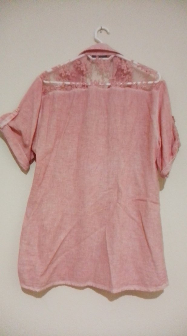 Düğmeli Kısa Kollu Pembe Keten Gömlek - Görsel 3