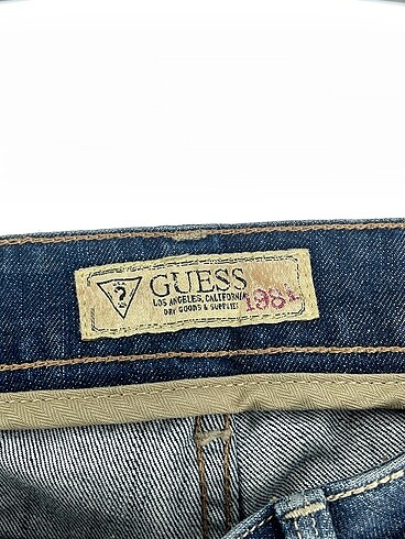 26 Beden mavi Renk Guess Jean / Kot %70 İndirimli.