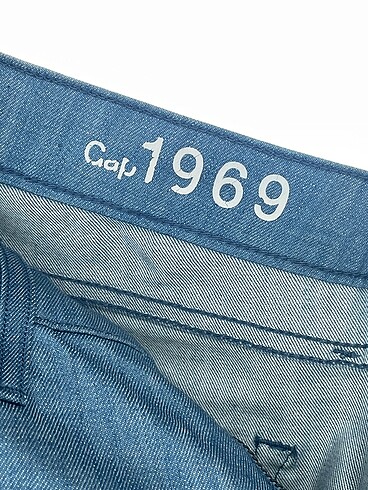 26 Beden mavi Renk Gap Jean / Kot %70 İndirimli.