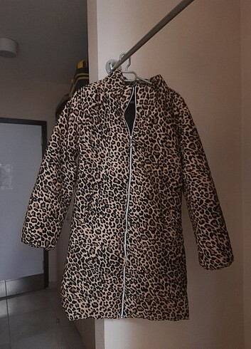 Leopar desenli mont