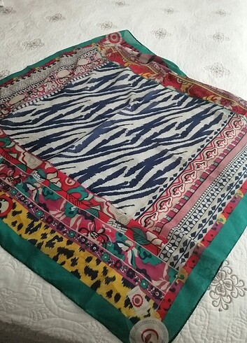  Beden mavi Renk Hint ipeği esarp