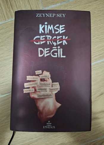 Kimse Gerçek Değil - Zeynep Sey
