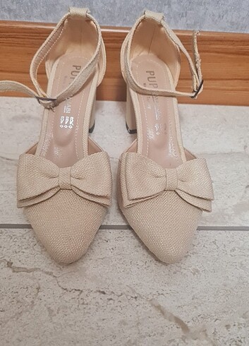 Yazlık onü kapalı hasır görünümlü sandalet