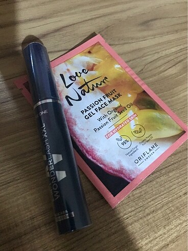Oriflame Maskara ve Cilt Maskesi