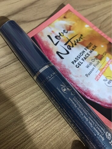 Beden Renk Oriflame Maskara ve Cilt Maskesi