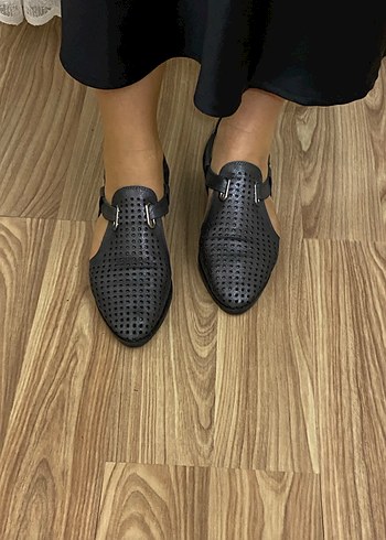 Pilise Detaylı Siyah Kadın Topuklu Babet - Görsel 3