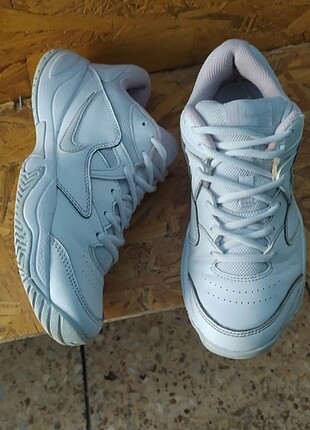 37 numara orjinal Nike çok iyi durumda