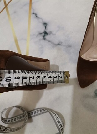 37 Beden Stiletto