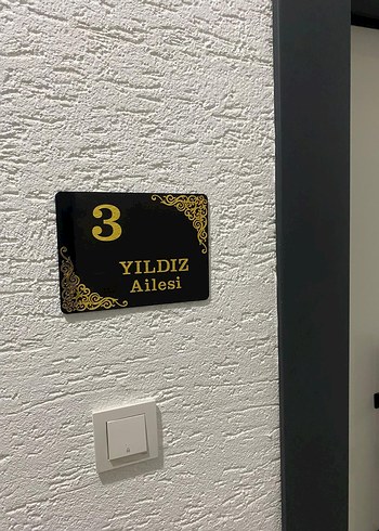 dekoratif pleksi kapı isimligi
