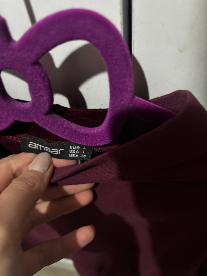 Vişneçürüğü Yüksek Yaka Dar Kesim Kadın Bluz - Görsel 3