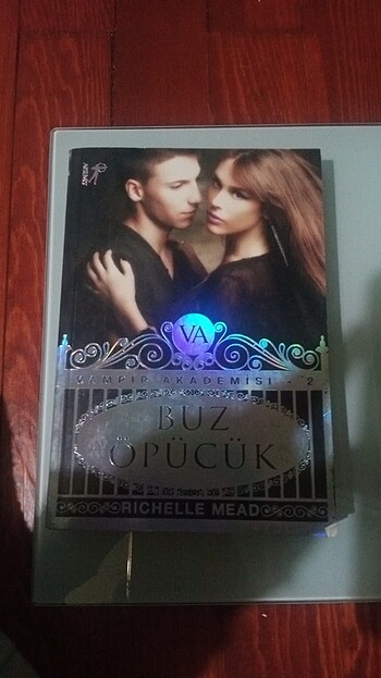 Vampir Akademisi İlk 2 kitap Gölge öpücük 