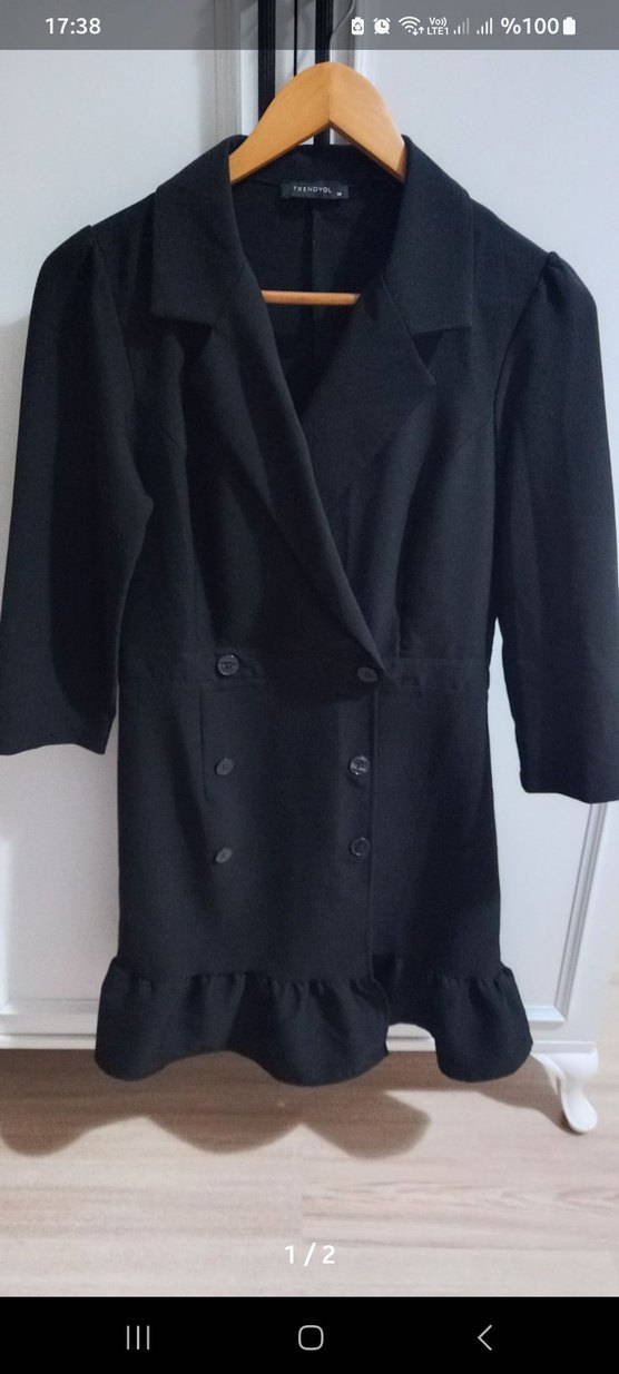 Siyah V Yakalı Kemerli Uzun Elbise - Görsel 3