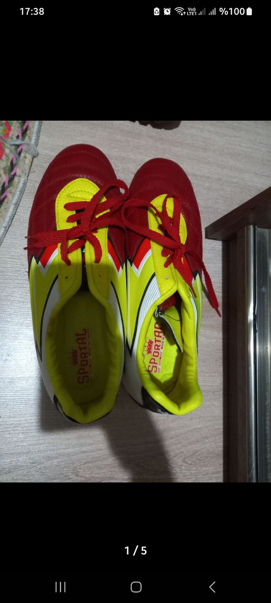 Erkek Kırmızı Elastik Bağcıklı Futbol Ayakkabısı - Görsel 2