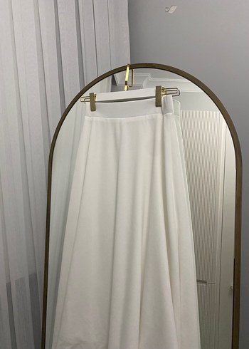 Nur Özkul beyaz astarlı kloş etek - Görsel 2