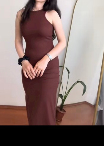 Diğer Kahverengi Yüksek Yakalı Midi Elbise