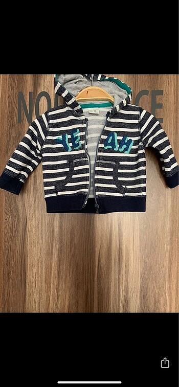 Zara Sweatshirt