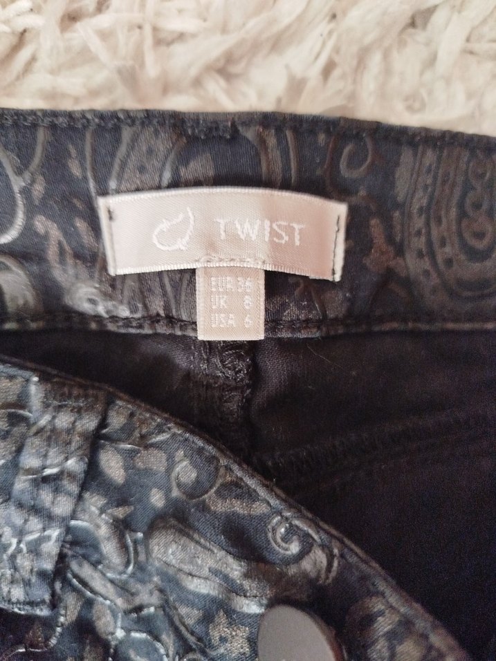 Deri görünümlü Siyah Gotik Desenli Kadın Pantolon - Görsel 5