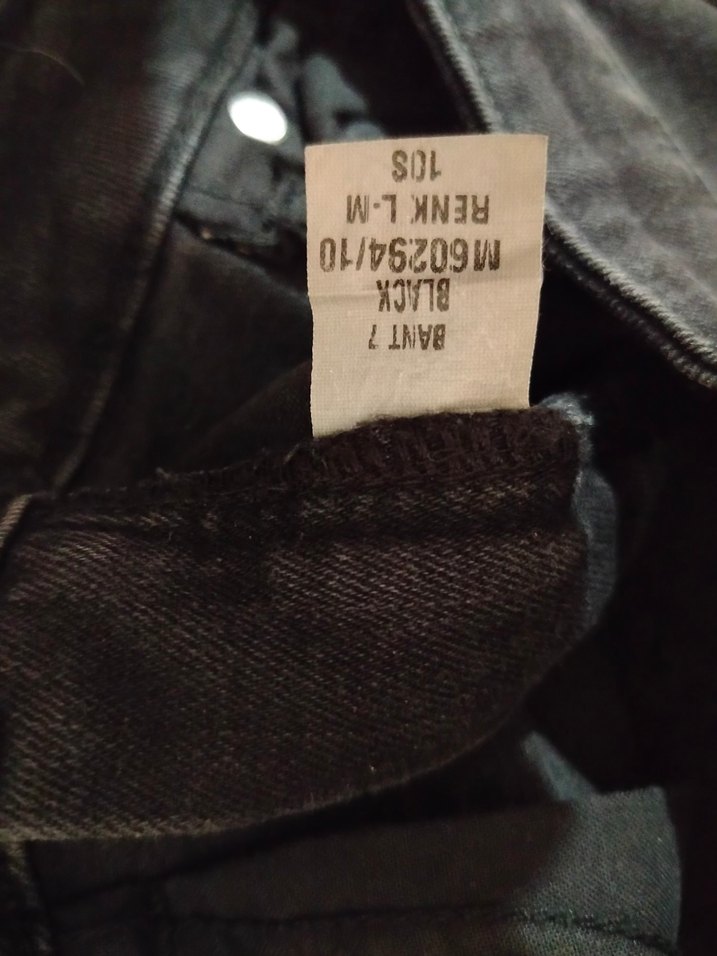 Siyah Yırtık Detaylı Midi Boy Kadın Kot Pantolon - Görsel 3