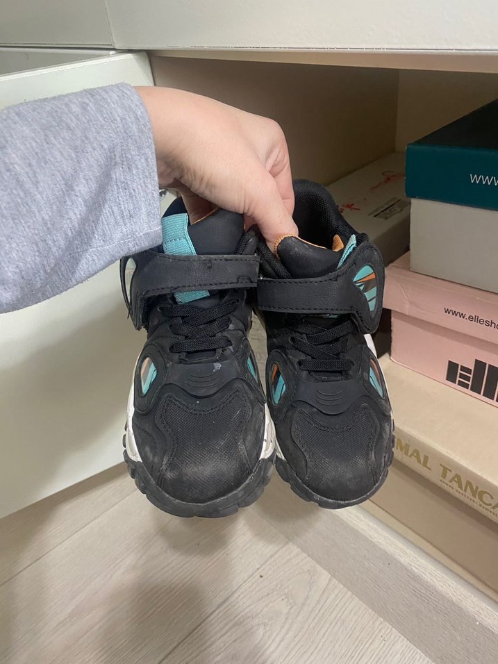 Erkek Çocuk Siyah Bağcıksız Spor Ayakkabı - Görsel 2