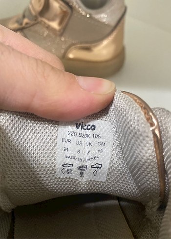 Kız Çocuk Parlak Altın Cırt Cırtlı Spor Ayakkabı - Görsel 3