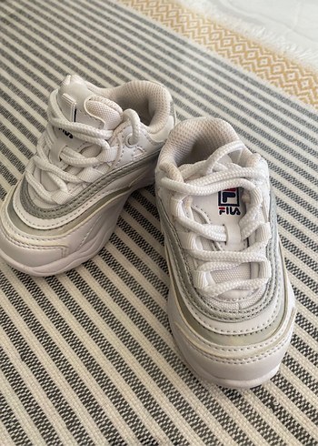 Beyaz Fila Nakışlı Spor Ayakkabı - Görsel 2