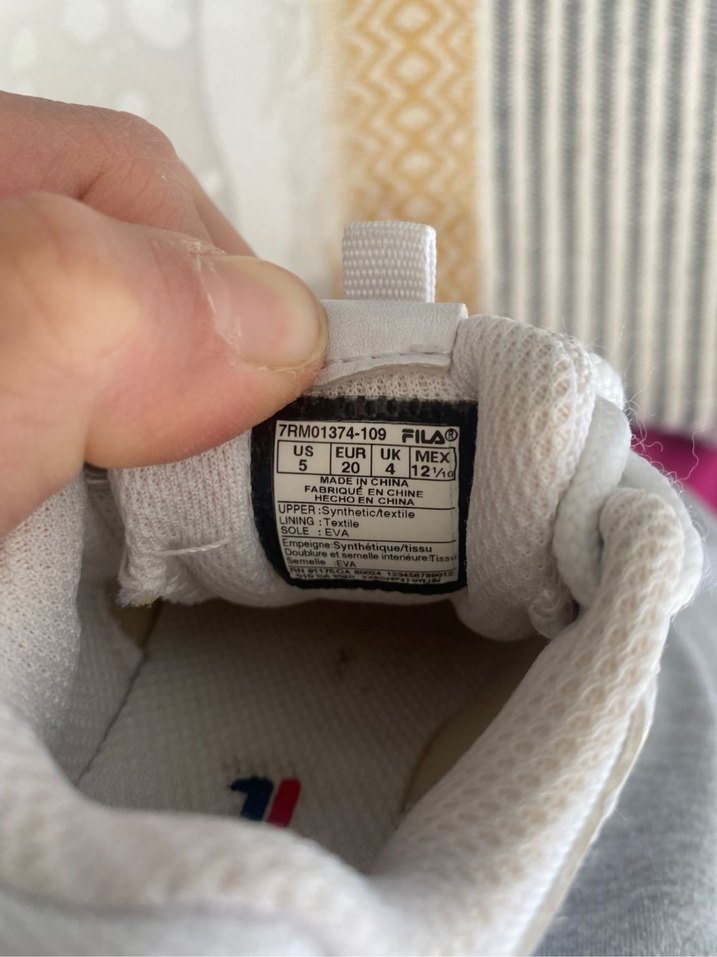 Beyaz Fila Nakışlı Spor Ayakkabı - Görsel 3