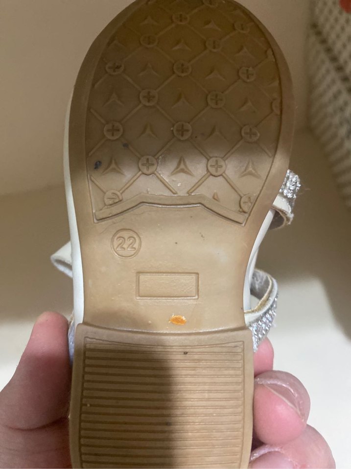 Kız Çocuk Beyaz Tokalı Babet Ayakkabı - Görsel 3