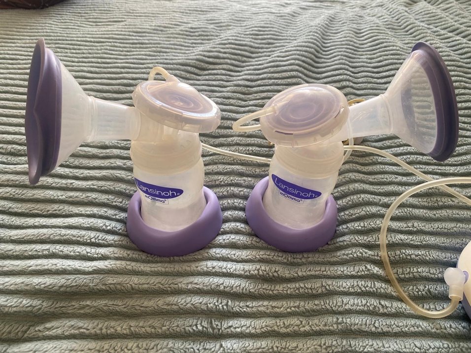 Lansinoh Gri Beyaz Göğüs Pompası - Görsel 3