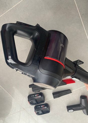 Bosch Siyah Kablosuz Elektrikli Süpürge Unlimited 7 Çift Batarya - Görsel 2