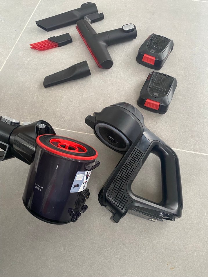 Bosch Siyah Kablosuz Elektrikli Süpürge Unlimited 7 Çift Batarya - Görsel 5