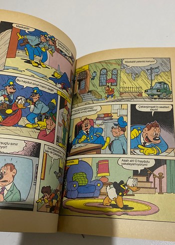 Mickey Mouse İyi Ki Doğdun! Çocuk Kitabı - Görsel 4