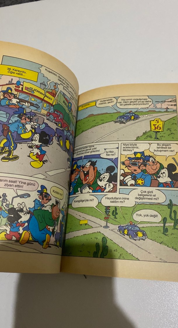 Mickey Mouse İyi Ki Doğdun! Çocuk Kitabı - Görsel 3