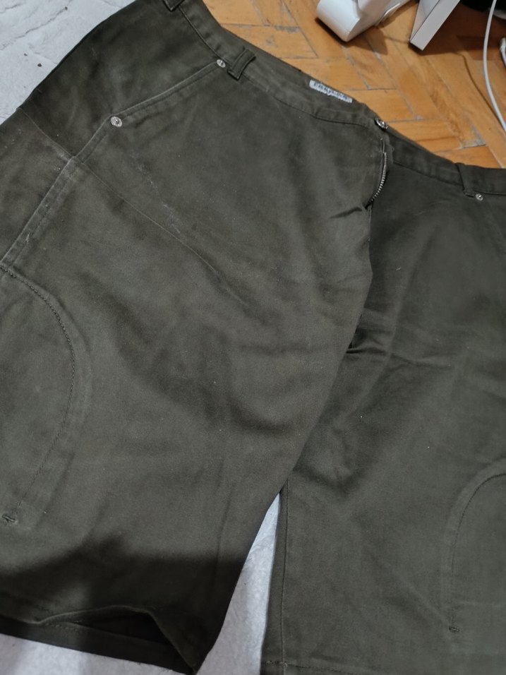 Düğmeli Rahat Kesim Keten Erkek Şort - Görsel 2