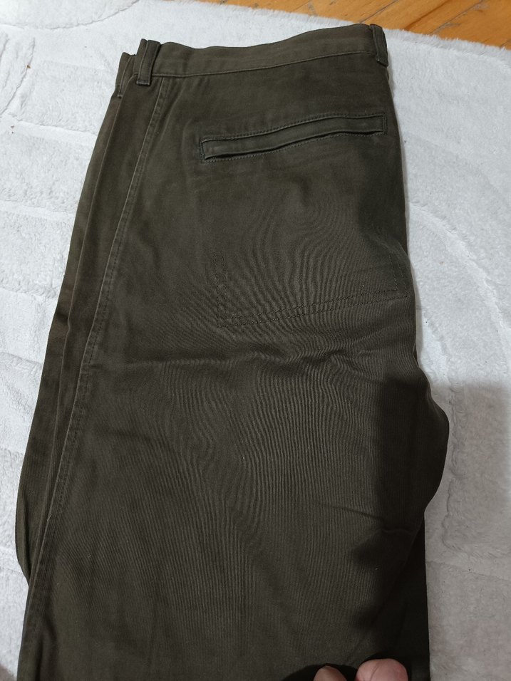 Düğmeli Rahat Kesim Keten Erkek Şort - Görsel 3