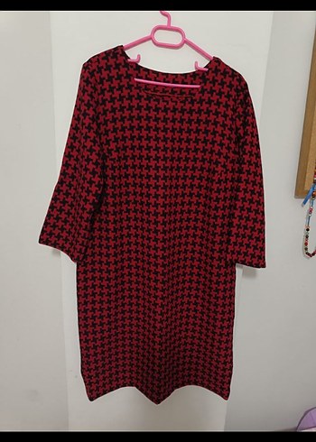 Kırmızı Kaşe Elbise - Görsel 2