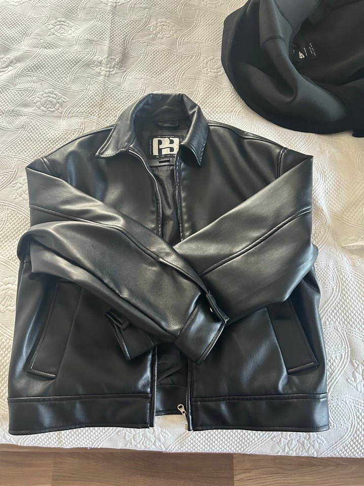 Pull Bear Erkek Siyah Deri Kısa Kollu Ceket - Görsel 3