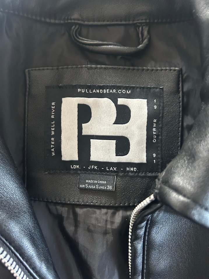 Pull Bear Erkek Siyah Deri Kısa Kollu Ceket - Görsel 4