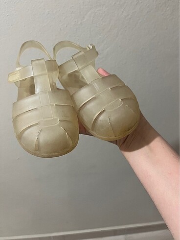 28 Beden beyaz Renk Zara sandalet