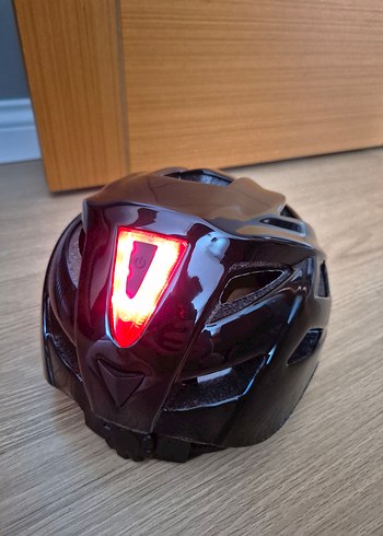 Kilitli Siyah Bisiklet Kaskı - Görsel 4