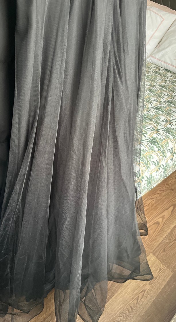 Siyah V Yakalı Uzun Gotik Abiye Elbise - Görsel 5