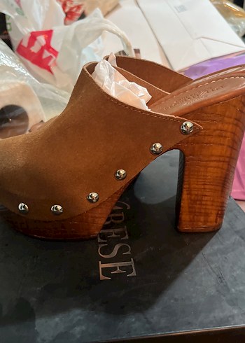 Deri Toka Detaylı Kahverengi Kadın Platform Terlik - Görsel 5