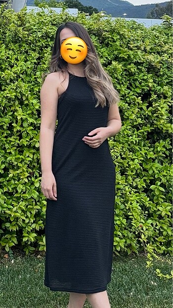 Zara Siyah halter yaka astarlı elbise