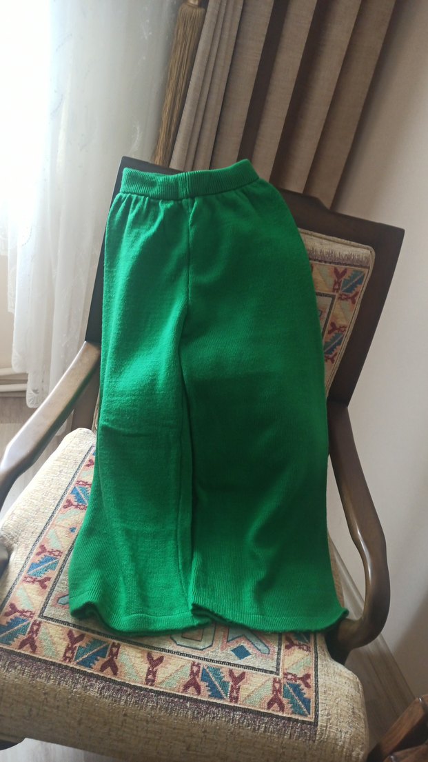 Yeşil Triko pantolon ve bluz - Görsel 2