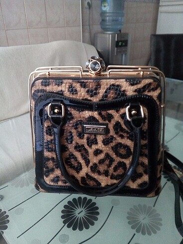 Leopar rugan çanta