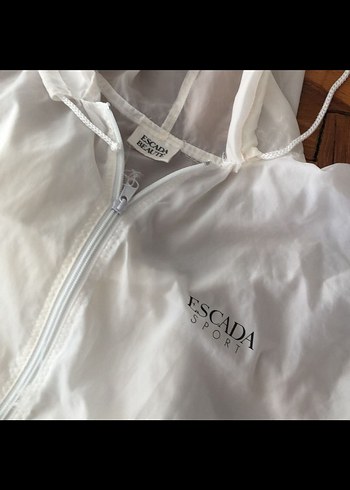 YAĞMURLUK VE SIRT ÇANTASI ESCADA - Görsel 7